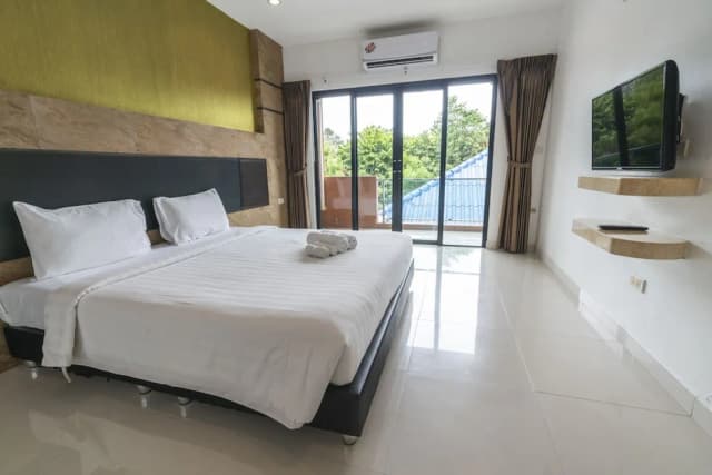 芭達雅 Tribe 飯店-高級雙人房-1