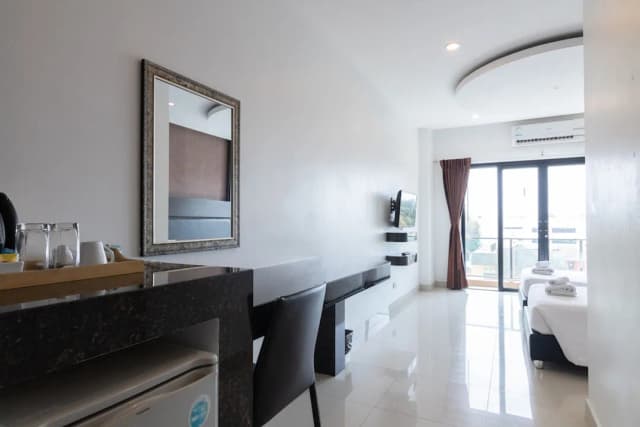 芭達雅 Tribe 飯店-豪華雙床房-6