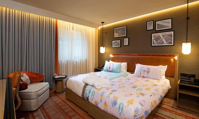 Hilton London Tower Bridge-Family Connecting Room-5