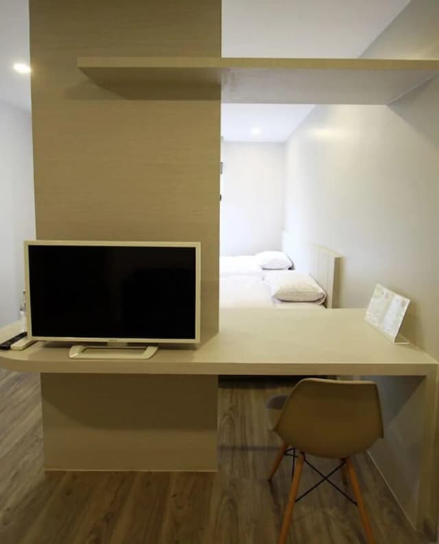 The Prima Residence-Deluxe Double Room-6