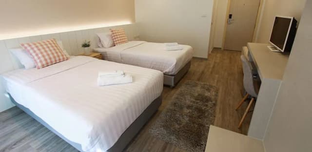 The Prima Residence-Basic Twin Room-3