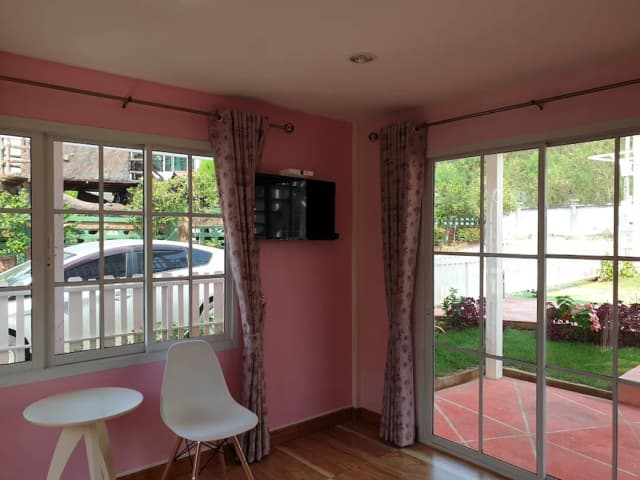 Bunny Hill Resort-Standard King Room-37