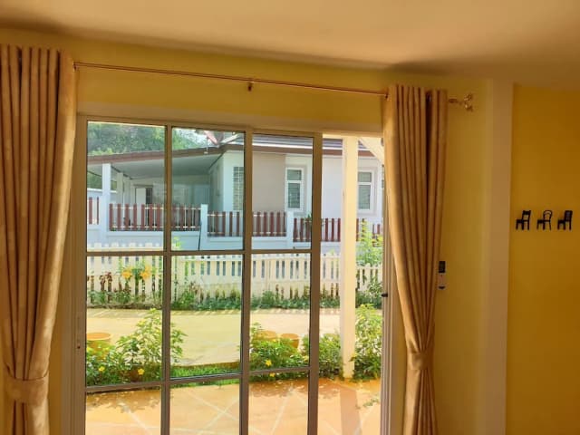 Bunny Hill Resort-Standard King Room-25