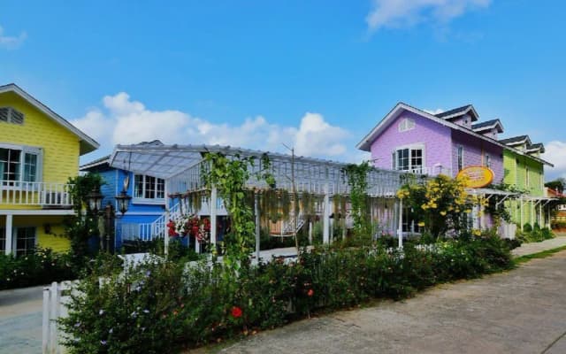 Bunny Hill Resort-Standard King Room-45