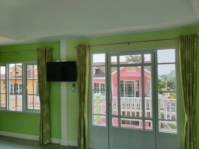 Bunny Hill Resort-Standard King Room with Balcony-62