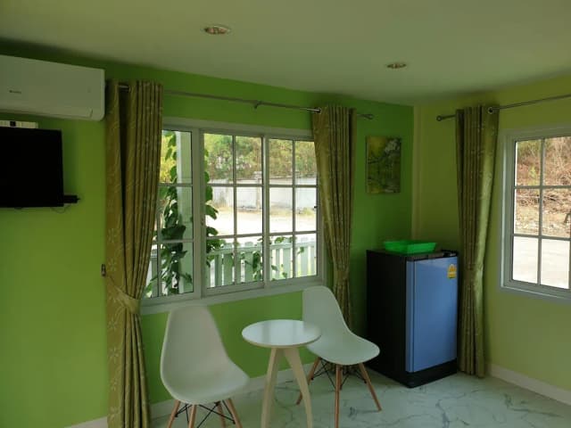 Bunny Hill Resort-Standard King Room with Balcony-22