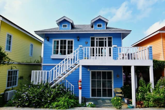 Bunny Hill Resort-Standard King Room with Balcony-17