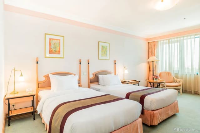 Hanoi Daewoo Hotel-Club Twin Room-2