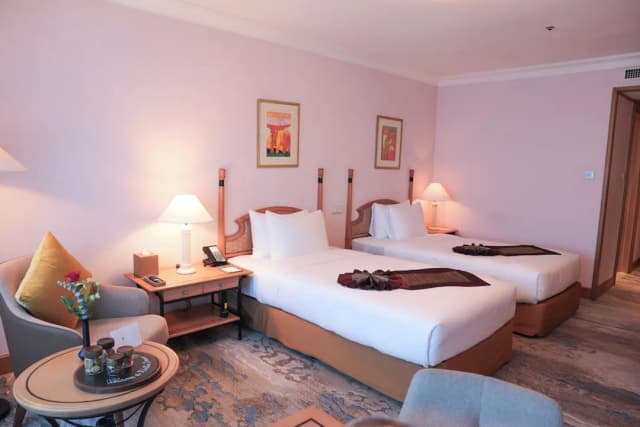 Hanoi Daewoo Hotel-Deluxe Twin Room, City View-1