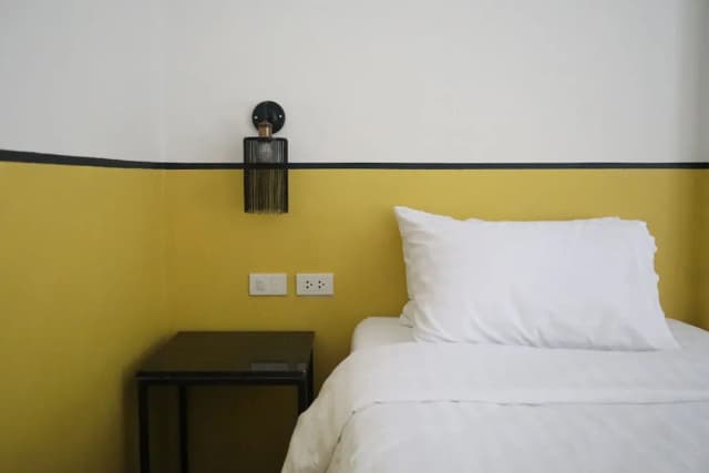 Goodnight Poshtel-Twin Room (Free Netflix)-1