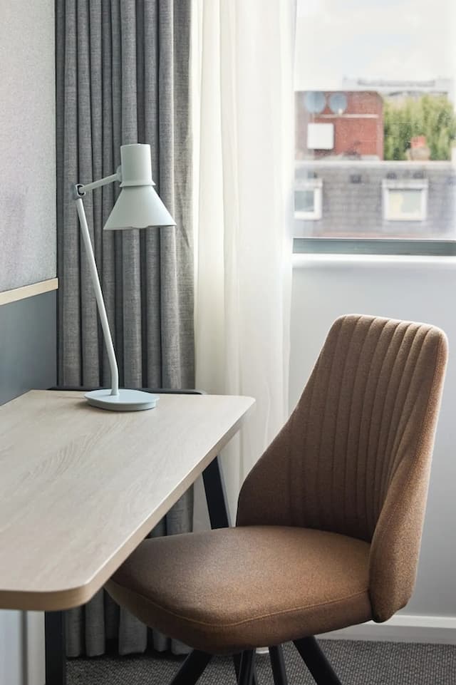 倫敦 - 布盧姆斯伯里假日飯店 - IHG 旗下飯店-尊榮客房, 1 張特大雙人床和 1 張沙發床-1