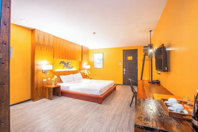 MeStyle Place Hotel-Standard Room, 1 King Bed, Balcony-9
