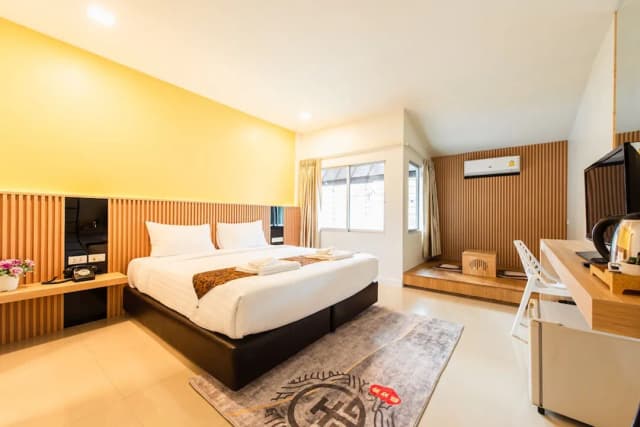 The Golden Ville Boutique Hotel & Spa-Deluxe Room (Non-smoking)-8