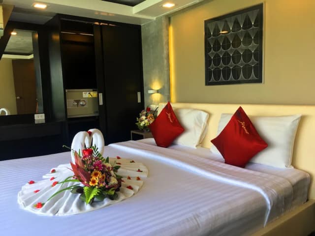 The Front Hotel and Apartment-Deluxe Apartment, 2 Bedrooms, Non Smoking, Oceanfront-1