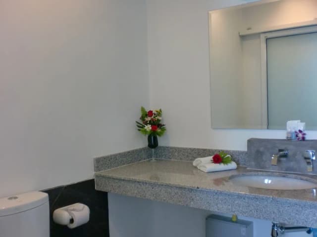 The Front Hotel and Apartment-Design Studio, 1 King Bed, City View-6