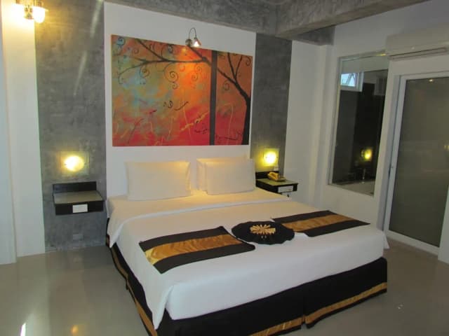 The Front Hotel and Apartment-Design Studio, 1 King Bed, City View-3