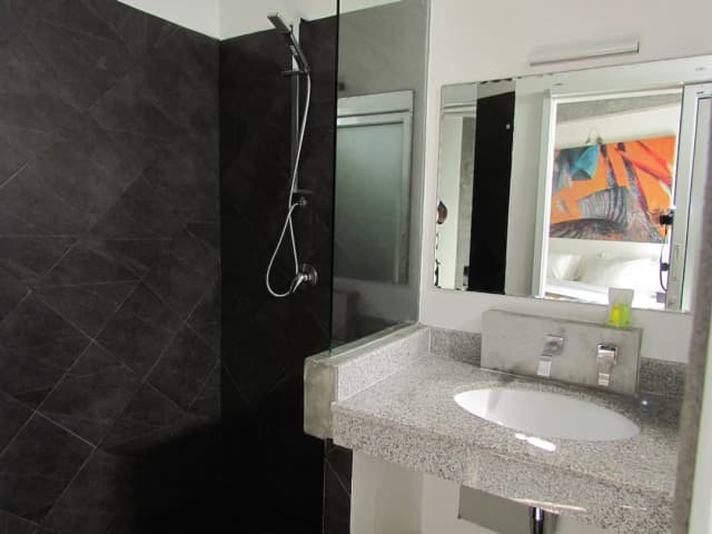 The Front Hotel and Apartment-Junior Studio, 1 King Bed, City View-6