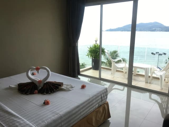 The Front Hotel and Apartment-Exclusive Studio, Sea View, Oceanfront-1