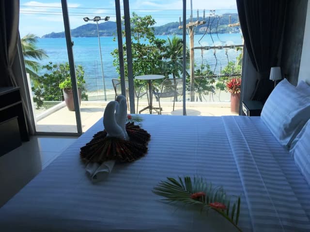 The Front Hotel and Apartment-Exclusive Studio, Sea View, Oceanfront-3