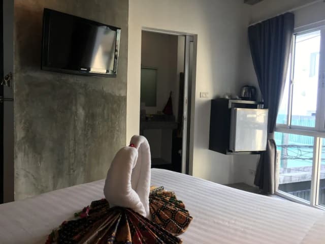 The Front Hotel and Apartment-Standard Studio, 1 King Bed, City View-9