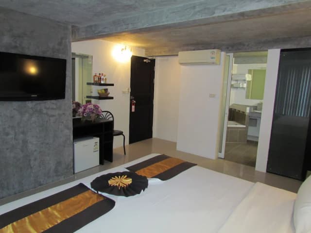 The Front Hotel and Apartment-Deluxe Studio, Sea View (2 Persons)-4