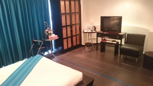 溫尼住宅飯店及夜總會-高級客房-4