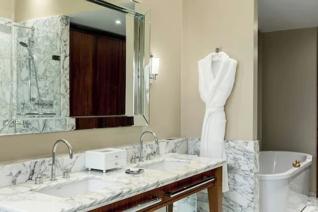 倫敦聖潘克拉斯萬麗飯店-頂級套房, 1 張特大雙人床-3