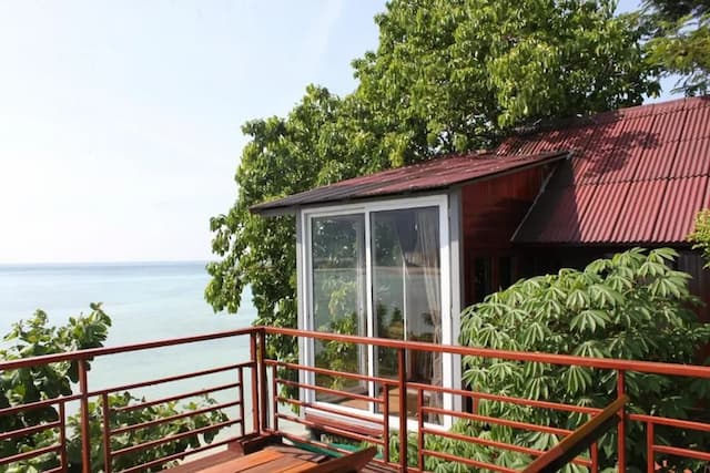 鵝卵石海灘酒店-Seafront Deluxe Family,101-8