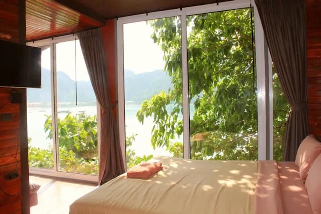 鵝卵石海灘酒店-Seafront Deluxe Family,101-2