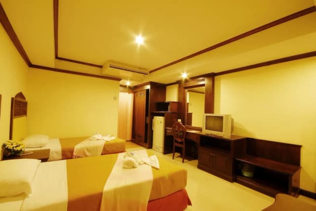 골든 빌라-디럭스룸-9