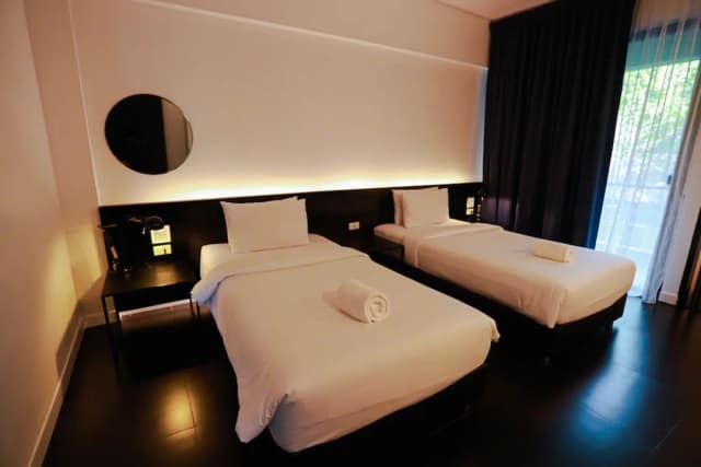 BED Phrasingh Hotel - Adults Only-Standard Twin Room (Adult Only)-1