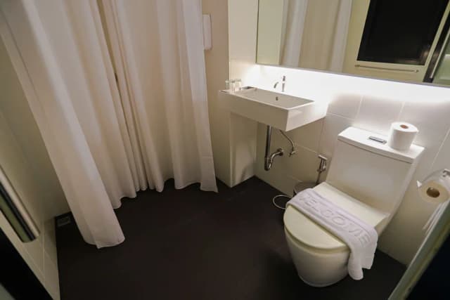 BED Phrasingh Hotel - Adults Only-Standard Twin Room (Adult Only)-10