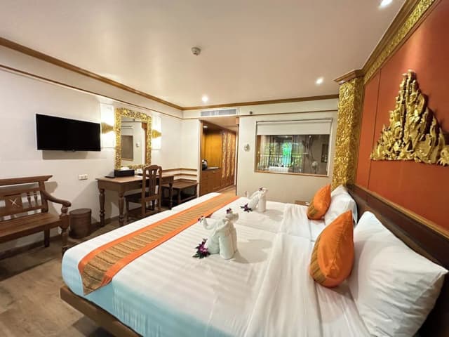 Kata Palm Resort-Deluxe Room-2