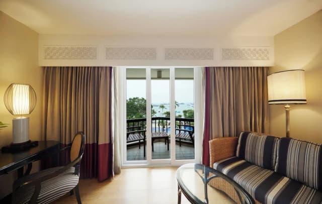 SIAM BAYSHORE RESORT PATTAYA-Ocean Deluxe King-7