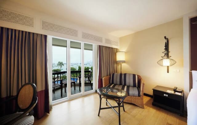 SIAM BAYSHORE RESORT PATTAYA-Ocean Deluxe King-9