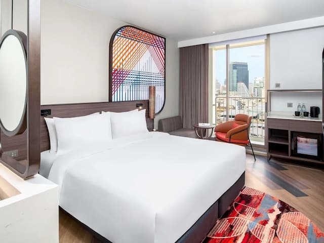 Mercure Bangkok Surawong-高級客房, 1 張特大雙人床, 露台-5