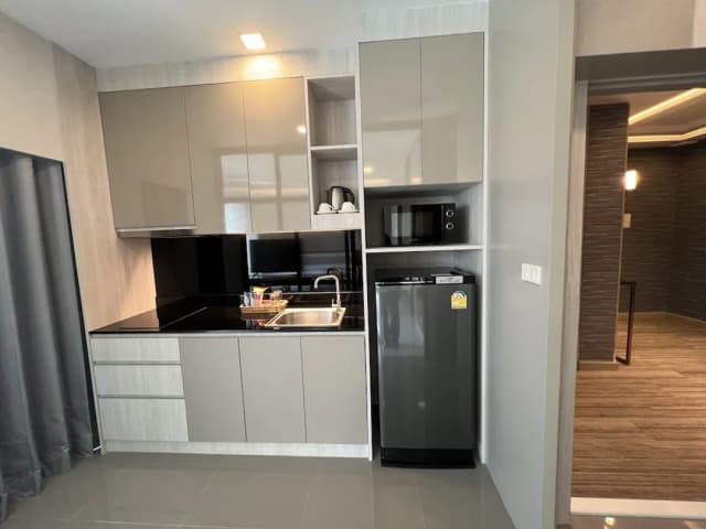 ARNI Skye Hotel-Premium Room, 1 King Bed-2