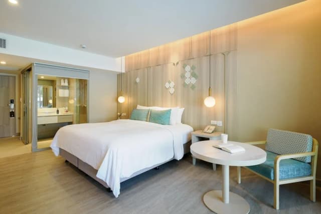 Katathani Phuket Beach Resort-Pool Access Room (Bhuri Wing)-6