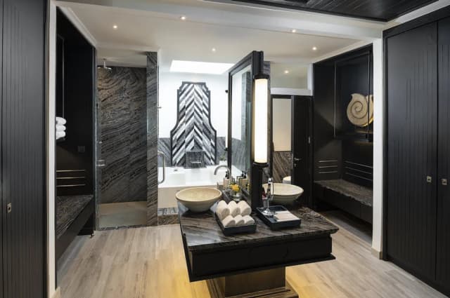 InterContinental Pattaya Resort by IHG-Junior Suite, 1 King Bed, Club Lounge Access, Garden View-8