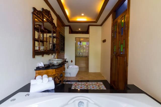 Pingviman Hotel-ラグジュアリー ルーム (King bed with Jacuzzi and Balcony)-5