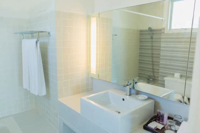 Waterfront Suites Phuket by Centara-Room, 1 Bedroom, Ocean View (Residence)-10