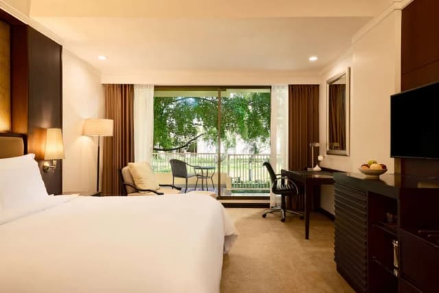 Dusit Thani Pattaya-Deluxe Room, 2 Twin Beds-5