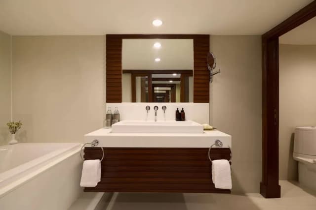 Dusit Thani Pattaya-One Bedroom Suite Twin-5