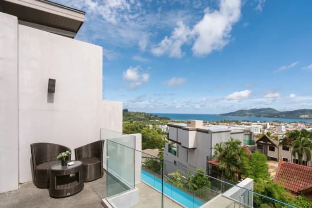Patong Bay Hill Resort-Premier Suite Seaview-5
