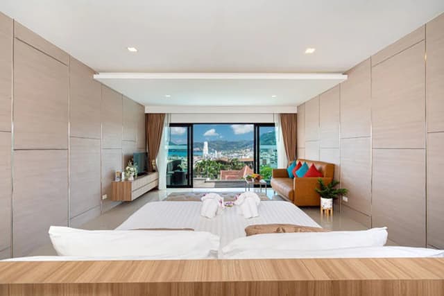 Patong Bay Hill Resort-Premier Suite Seaview-1