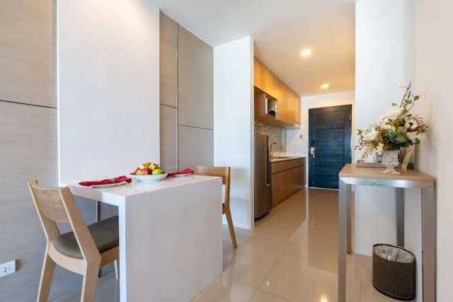 Patong Bay Hill Resort-Premier Suite Seaview-3