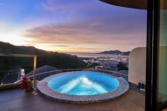 Patong Bay Hill Resort-Cottages Suite Seaview-6