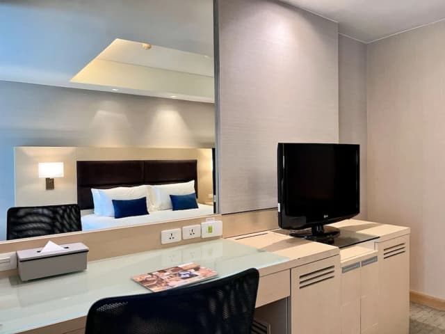 曼谷 12 大道酒店-Deluxe One Bedroom Suite (City View)-3