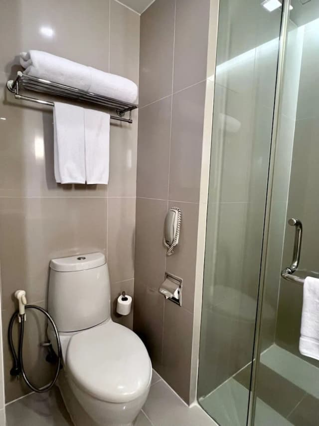 曼谷 12 大道酒店-Deluxe One Bedroom Suite (City View)-9