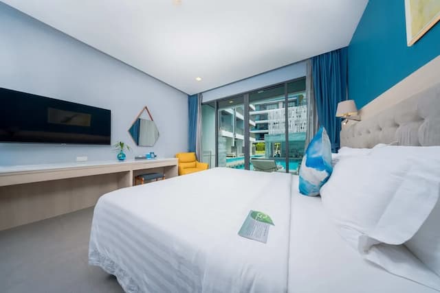 BlueSotel Krabi Ao Nang Beach-Deluxe Pool Access Room-4